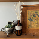 Reed diffuser: 4 ounce bottle with natural reeds